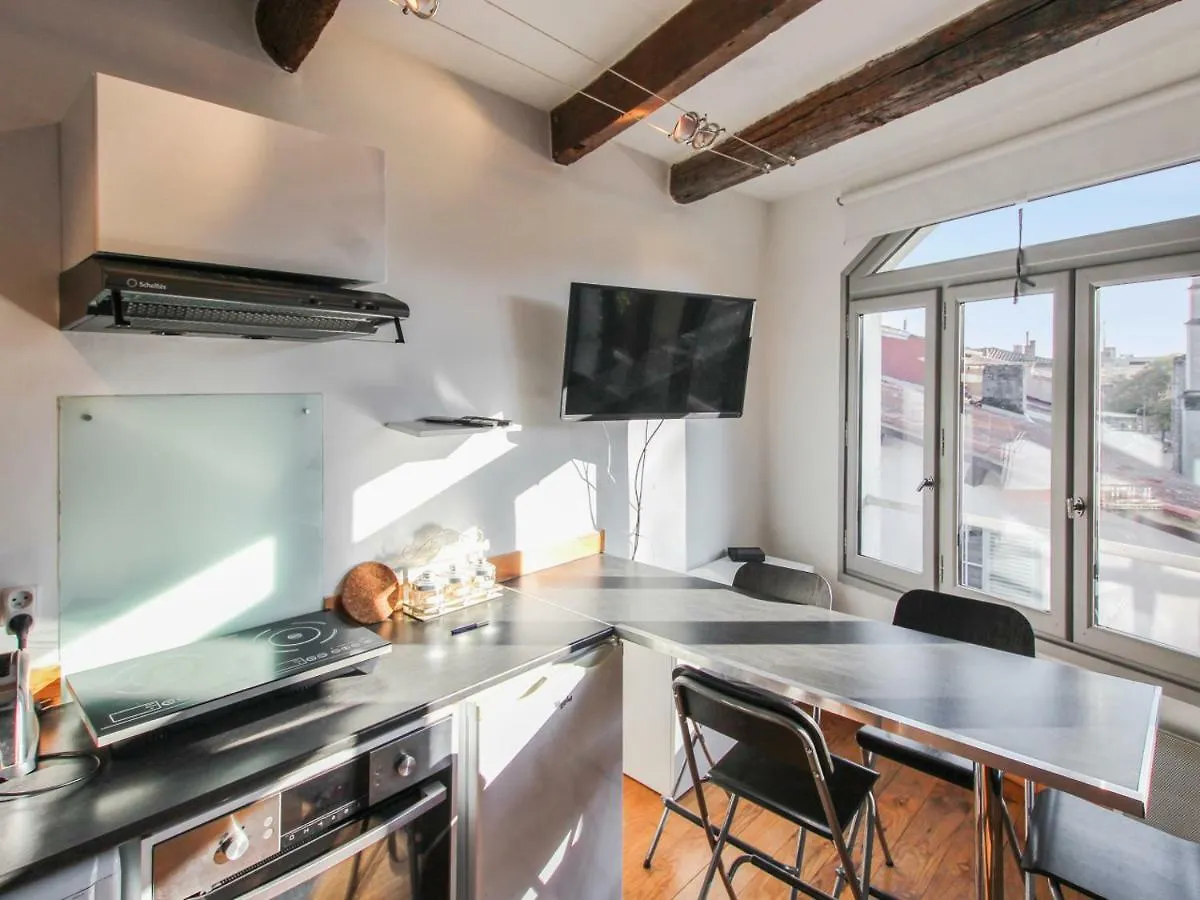 Welkeys Apartment - Paul Manivet Avignon 0*,  France